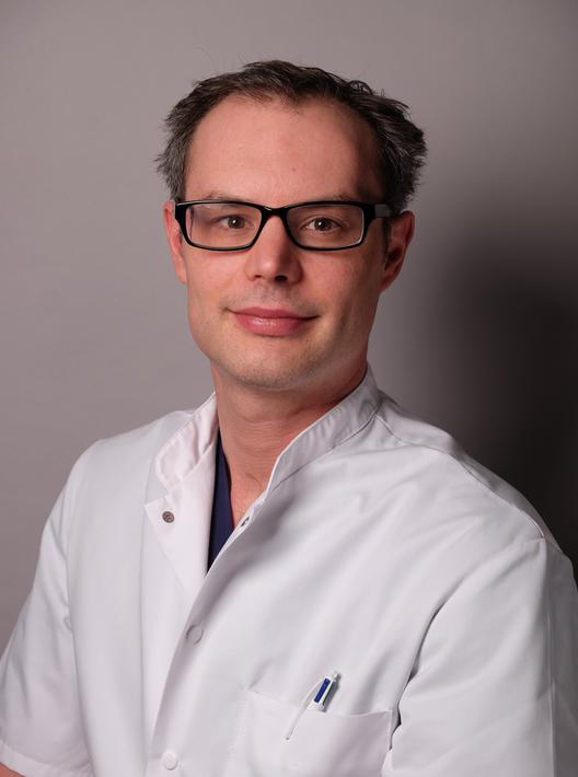 Dr. Verest Steven - AZ Rivierenland